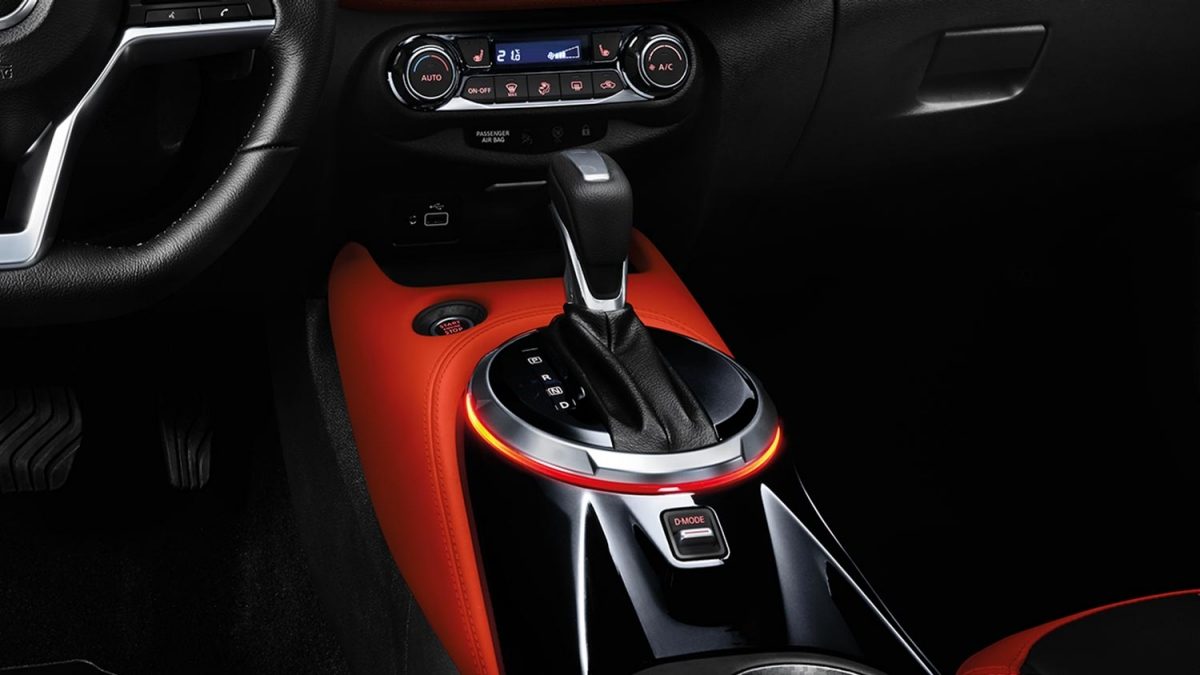 Nissan JUKE automatic gearknob