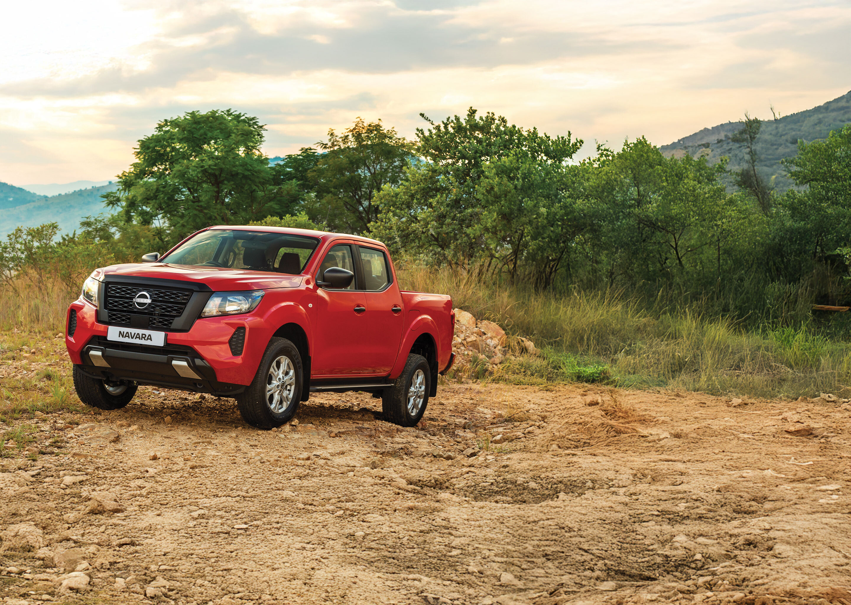 navara double cab in sand