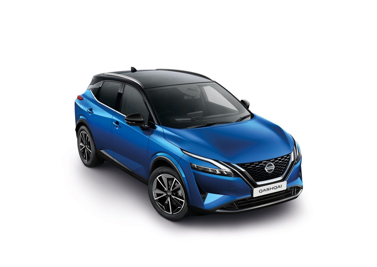 Nissan QQ Packshot Tekna+ 3/4 front hight