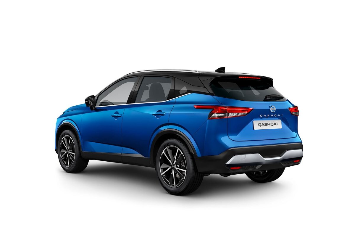 Nissan QQ Packshot Tekna+ rear